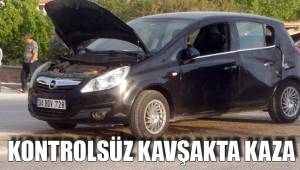 KONTROLSÜZ KAVŞAKTA KAZA