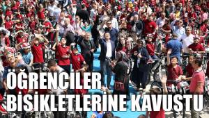 ÖĞRENCİLER BİSİKLETLERİNE KAVUŞTU