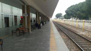 Tren raydan çıktı, Denizli – İzmir seferleri durdu