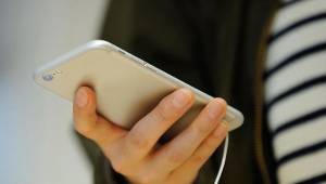 Cep telefonlarına döviz zammı geliyor!