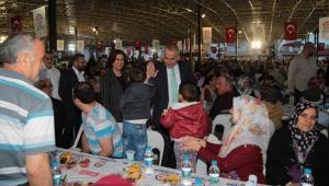 DEĞİRMENÖNÜ'NDE İFTAR BEREKETİ