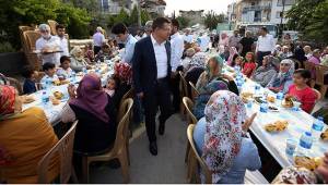 İFTAR SOFRASI ŞEMİKLER VE AKÇEŞME MAHALLELERİNDE KURULDU