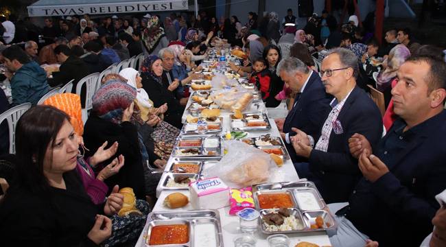 TAVAS BELEDİYESİ GÖNÜLLER KAZANIYOR