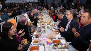 TAVAS BELEDİYESİ GÖNÜLLER KAZANIYOR