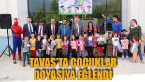 TAVAS'TA ÇOCUKLAR DOYASIYA EĞLENDİ