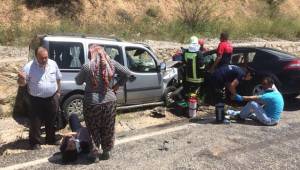 Çal’da kaza: 6 yaralı