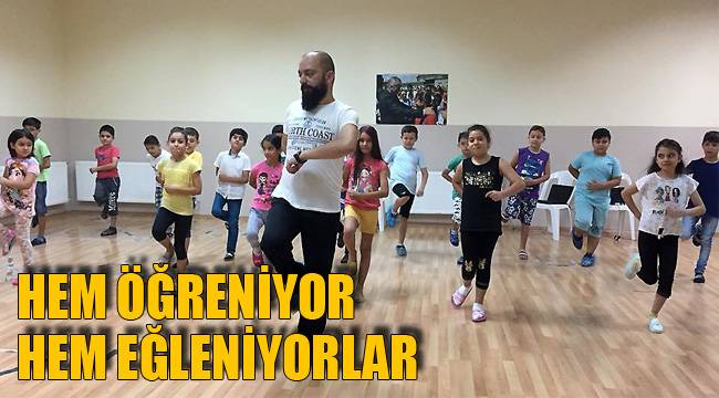 HEM ÖĞRENİYOR HEM EĞLENİYORLAR