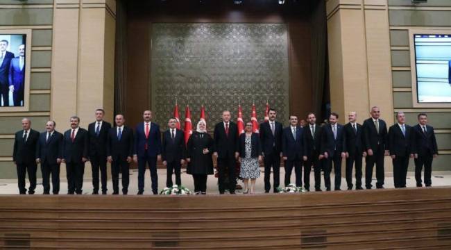 İŞTE YENİ KABİNE