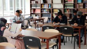 284 BİN KİŞİ KÜTÜPHANE KULLANIYOR