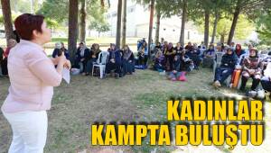 KADINLAR KAMPTA BULUŞTU