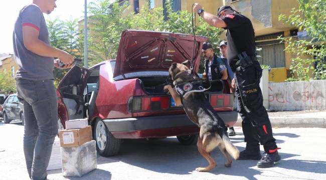 Çako'nun tepki verdiği motosiklette esrar ele geçirildi