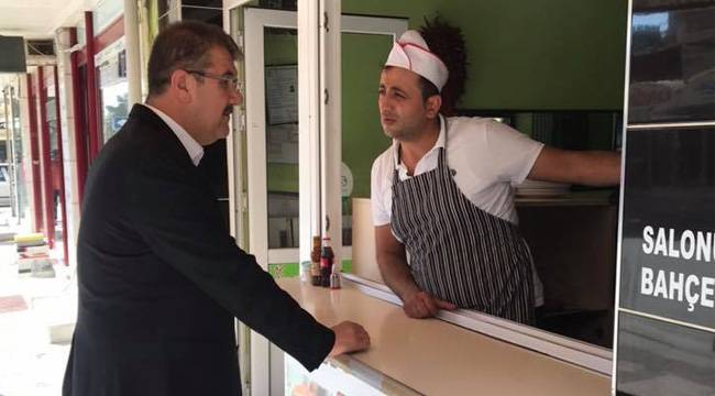 Başkan esnafı dinledi
