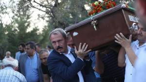 Tin'den, Amcaya son görev