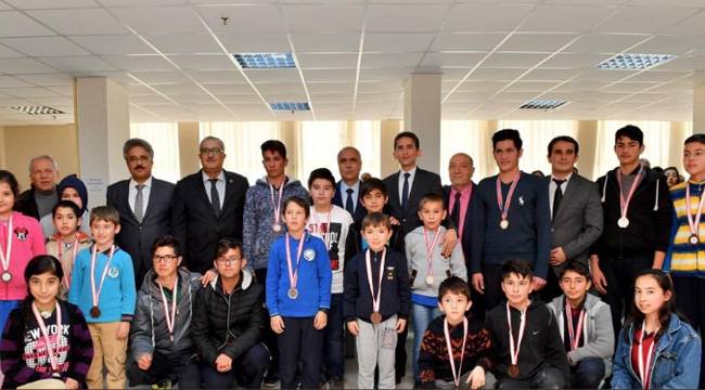 Madalyalarını aldılar