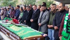 Restoranda öldürülen amigo, Denizlispor forması ve atkısı ile uğurlandı