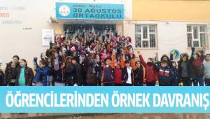30 AĞUSTOS ORTAOKULU ÖĞRENCİLERİNDEN ÖRNEK DAVRANIŞ