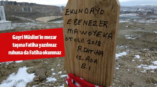 Hıristiyan futbolcunun mezar taşına