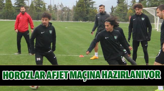 DENİZLİSPOR YAĞMUR ALTINDA ÇALIŞTI