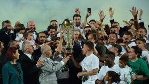 DENİZLİSPOR KUPASINI ALDI
