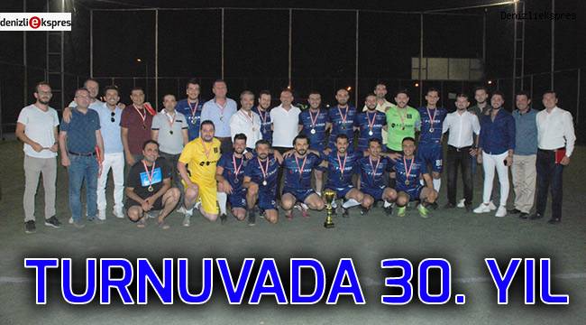 TURNUVADA 30. YIL