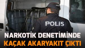 Polis uyuşturucu madde ararken kaçak akaryakıt yakaladı