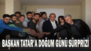 Çal Belediyespor Kulüp Başkanı Tatar’ın doğum gününü kutladılar.