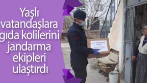 Yaşlı vatandaşlara gıda kolilerini jandarma ekipleri ulaştırdı