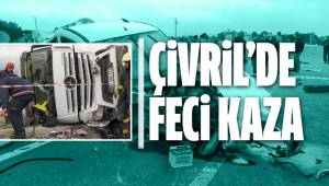 Denizli'de hafif ticari araçla tırın çarpışması sonucu iki kişi yaralandı