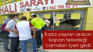Otomobille ticari araç çarpıştı kopan tekerlek camdan içeri daldı