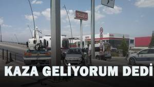 Hatalı şerit değiştirince kaza yaptı