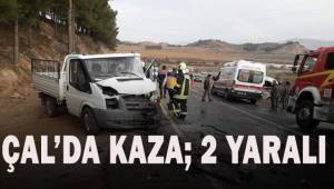 Çal’da iki ticari araç kafa kafaya çarpıştı: 1’i ağır 2 yaralı