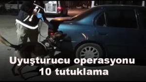 Madde bağımlılarına uyuşturucu taşıyan 2 yabancıya operasyon
