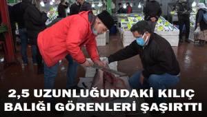 2,5 metre 98 kilogramlık kılıç balığı 1 saatte tükendi