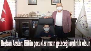 Çameli Belediye Başkanı Arslan koltuğunu çocuklara emanet etti