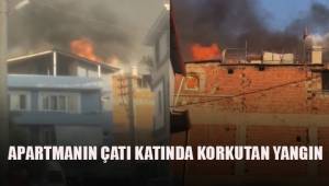 Denizli’de bir apartmanın çatı katı alevlere teslim oldu