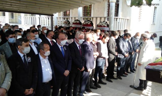 Gözyaşları, boğazı kesilerek öldürülen Şebnem için aktı