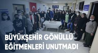Büyükşehir Gönüllü Eğitmenleri Unutmadı