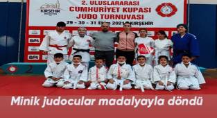 Minik judocular madalyayla döndü