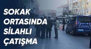 Sokak ortasında silahlı çatışma; 2 yaralı