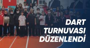 Dart turnuvası düzenledi