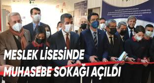 Meslek Lisesinin Bir Koridoru Muhasebe Sokağına Dönüştürüldü