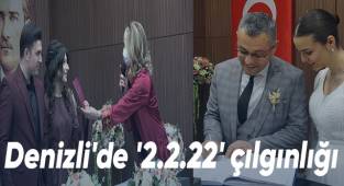Denizli'de '2.2.22' çılgınlığı