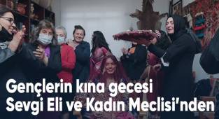 Gençlerin mutluluklarına ortak oldular