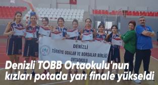 Denizli TOBB Ortaokulu'nun kızları potada yarı finale yükseldi