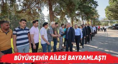Büyükşehir Ailesi Bayramlaştı