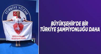 Denizlili Ecrin, yüzmede Türkiye şampiyonu oldu