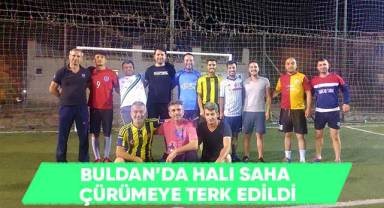 Buldan'da halı saha çürümeye terk edildi