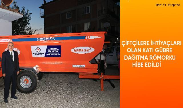 Çiftçilere ihtiyaçları olan katı gübre dağıtma römorku hibe edildi