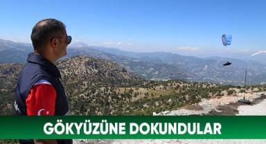Gökyüzüne dokundular