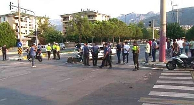 Sivil polis aracı otomobille çarpıştı: 1'i ağır 8 yaralı